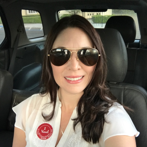 Meet your Posher, Jennifer - Picture 1 of 1